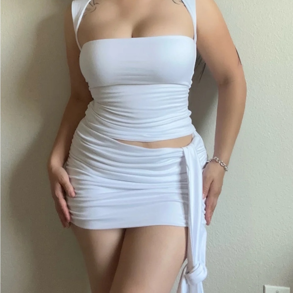 Brand new two piece set 327